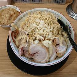 冷やし中華 豚マシ