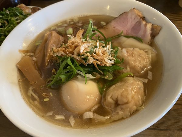 「特製海潮中華そば+米沢豚魯肉飯」@中華そば べぃしっくの写真