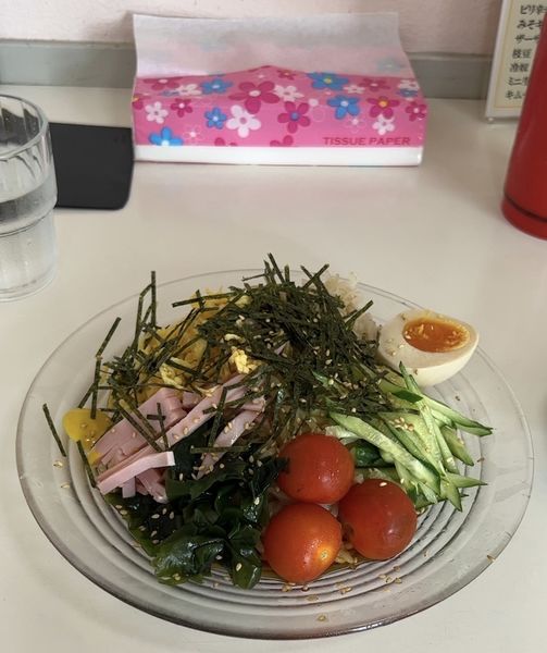 「冷やし中華とティッシュ」@ラーメンHOT めん花の写真