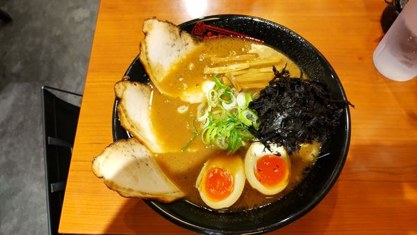 「特製中華そば（1250円）」@金澤濃厚中華そば 神仙 東京ラーメンストリート店の写真
