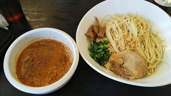 「冷やし稲庭海老つけ麺」@鶏そばや 竜神洞の写真