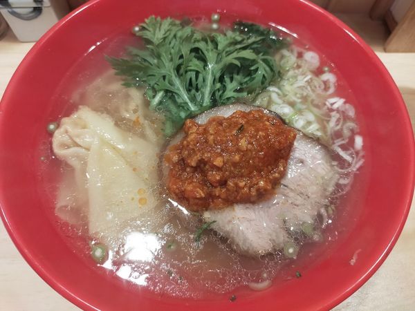 「赤丸塩ら〜麺」@横濱 本丸亭 新橋店の写真