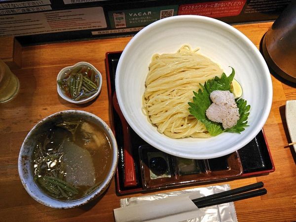 「創作塩つけ麺「韓国産 鱧、秋田県産 蓴菜」、など」@ラーメン 巌哲の写真