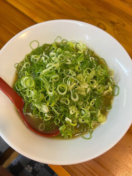 「どかネギらーめん」@らーめん じゃげな 南箕輪店の写真