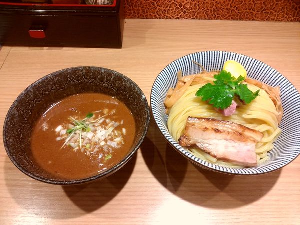 「ノーマル子羊醤油スープつけめん850円」@自家製麺 MENSHO TOKYOの写真