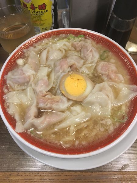 「粗挽き上湯わんたんめん　醤油(853円)」@広州市場 高円寺店の写真