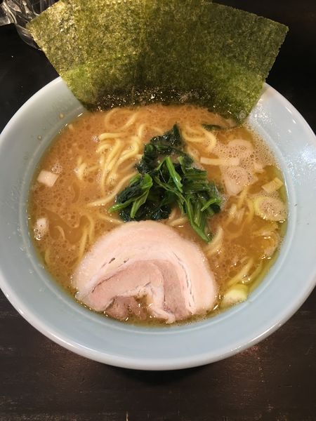 「らーめん(680円)」@らーめん七福家 新宿店の写真