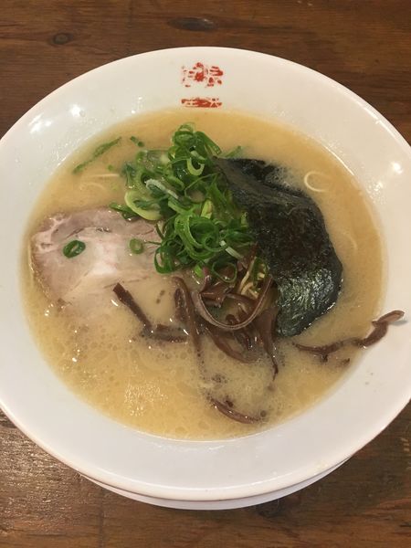 「長浜とんこつラーメン(753円)」@博多餃子房 長浜食堂の写真
