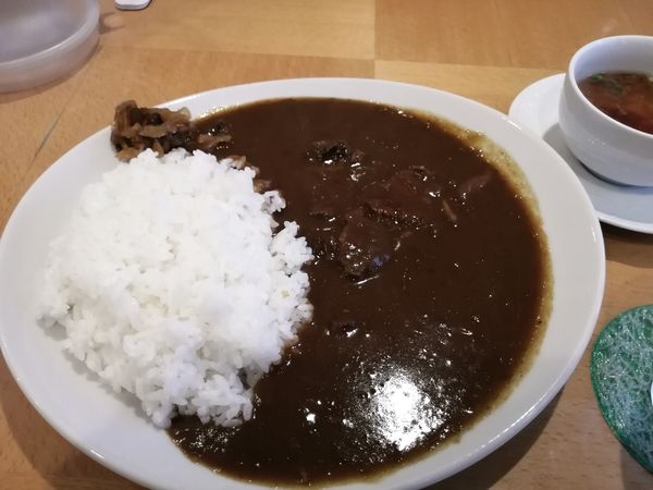 「国産黒毛和牛ビーフカレー 中辛 スープ付き 1300円」@神田ルー・ド・メール Loup de merの写真