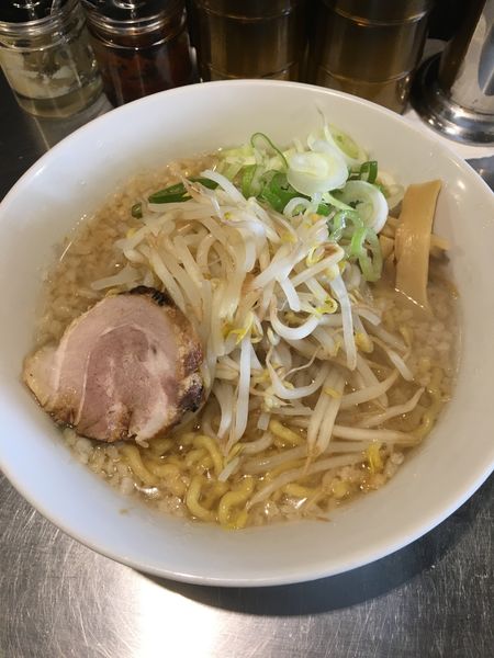 「らーめん(700円)」@跳馬らーめんの写真