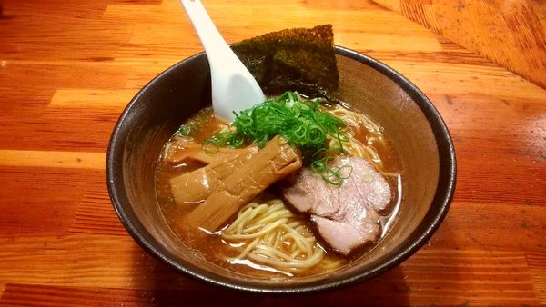 「濃厚魚介らーめん830円」@瞠 池袋店の写真