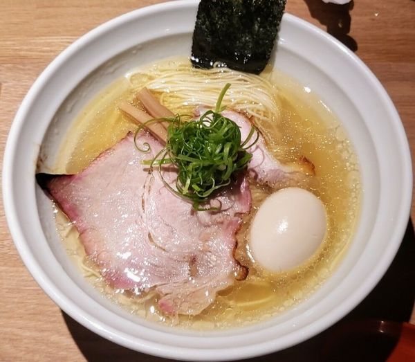 「地鶏白醤油そば ９５０円」@中華蕎麦 みうらの写真