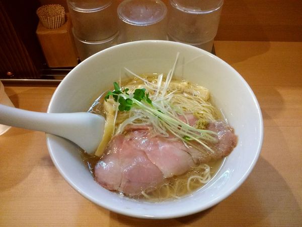 「牛貝出汁清湯塩中華そば900円」@中華そば 流川の写真