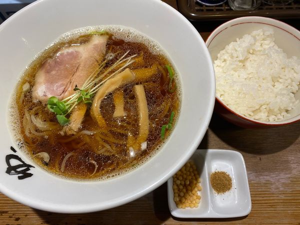 「淡麗煮干しラーメン（醤油）」@ラーメン専門店ゆうひ屋の写真