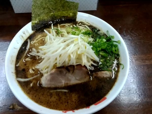 「ラーメン820円」@なんつッ亭 秦野本店の写真