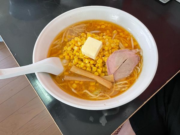「みそバターコーンラーメン」@手打 焔の写真