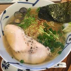 大和　しじみらーめん　醤油(910円)