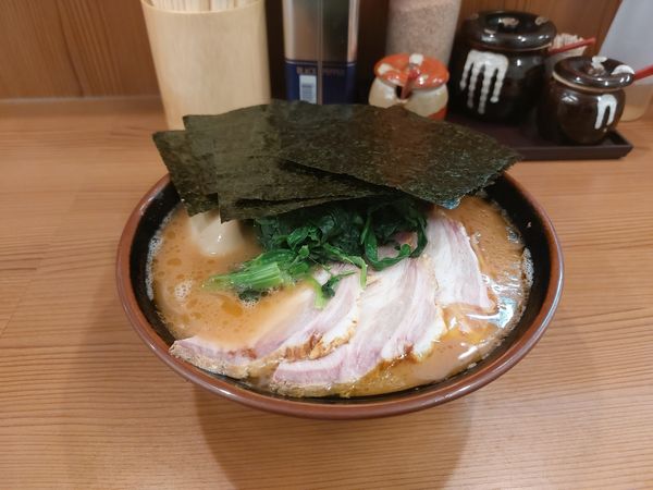 「外伝ラーメン」@家系らーめん 武将家 外伝の写真