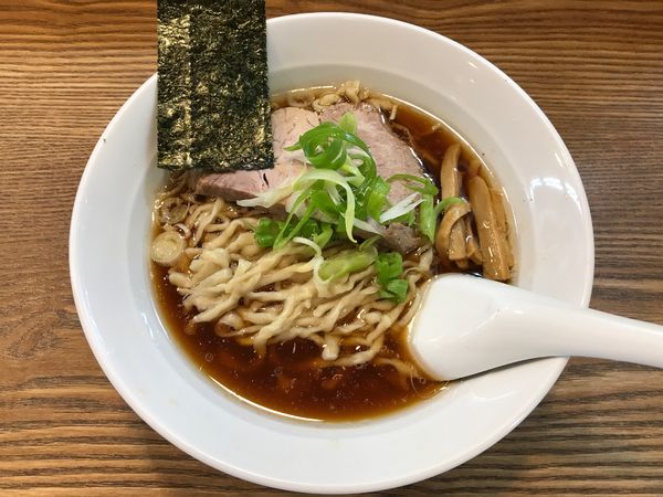 「らぁめん　900円」@らぁめん山と樹の写真