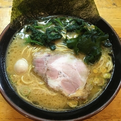 横浜家系ラーメン 壱〇家の画像