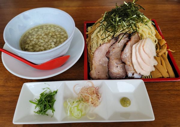 「【本店夏期限定】ニボざる冷やし 2022 大盛」@麺屋 むじゃきの写真