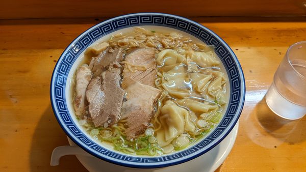 「ワンタンメン大盛り」@支那そば へいきち 二代目の写真