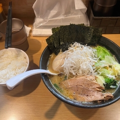 横浜家系らーめん 三元 琴似店の写真