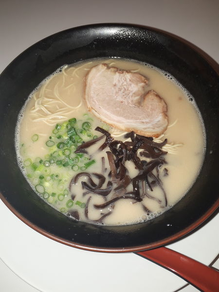 「白とんこつ」@ラーメン処 そうじゃ屋の写真