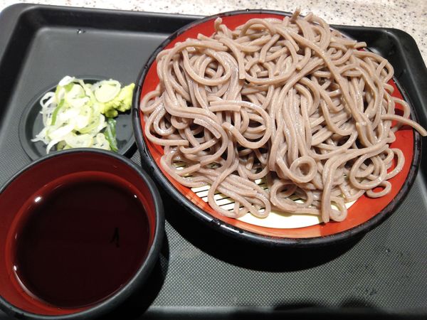 「ごっついそば（太麺）もり　４６０円」@名代 富士そば 北千住東口店の写真