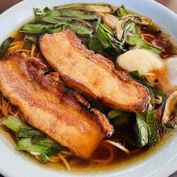 スタミナら～めん 醤油 880円