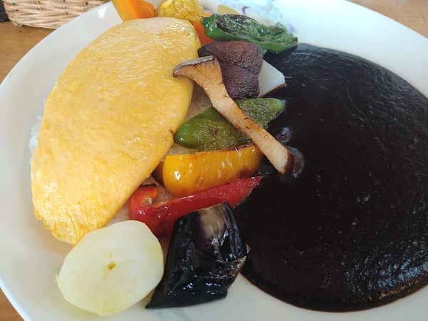 「野菜ごろごろオムカレー(¥1000)」@カレー工房ライバックの写真