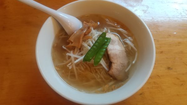 「塩ラーメン650円」@香湯ラーメン ちょろり 恵比寿店の写真