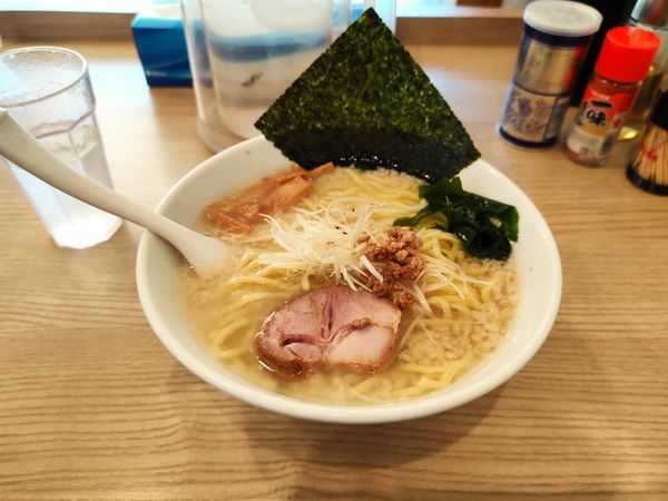 「コッテリの塩らー麺　大盛」@コッテリの塩らー麺専門店 MANNISH 日暮里店の写真