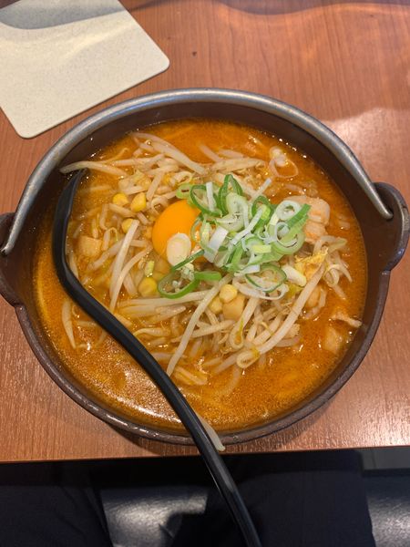 「キムチ納豆 950円」@柳家 総本店の写真