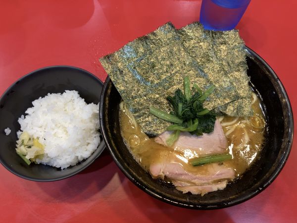 「ラーメン　ライス」@家系総本山 ラーメン吉村家の写真