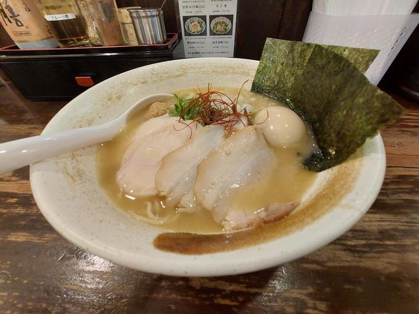 「特製濃厚鶏白湯そば」@濃厚鶏そば 麺屋武一 秋葉原店の写真