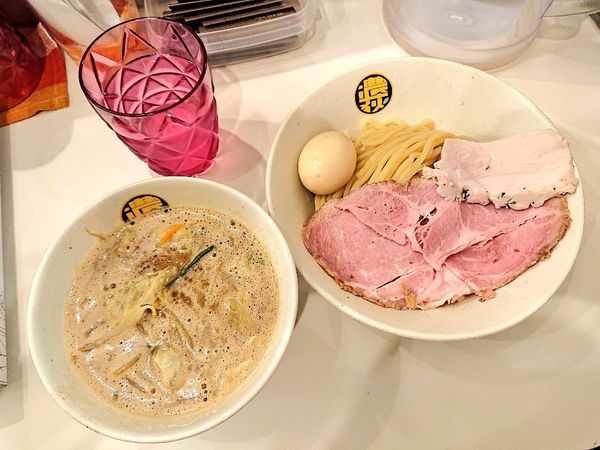 「濃菜つけ麺＋味玉」@濃菜麺 井の庄 荻窪店の写真