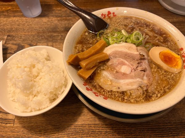 「ランチライスセット780円（しなとららーめん）」@総本家 しなとら 美濃加茂店の写真