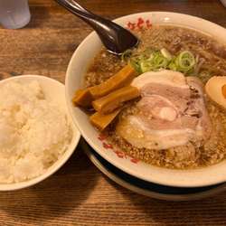 ランチライスセット780円（しなとららーめん）