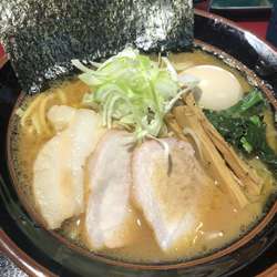 豚骨醤油らぁ麺