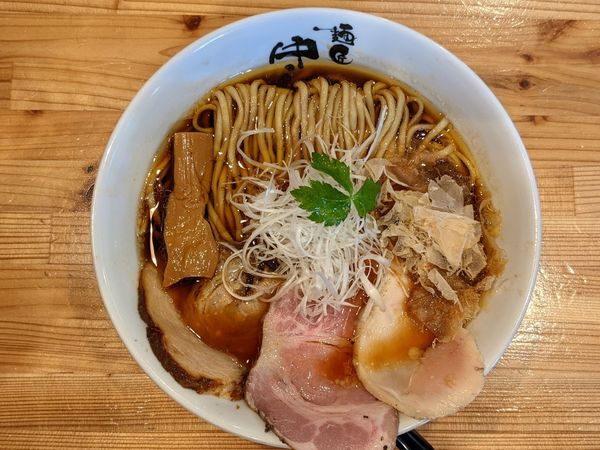 「鶏醤油そば」@麺匠 中うえ 橋本店の写真