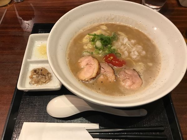 「鶏煮干しラーメン醤油」@麺や いま村の写真