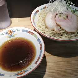 煮干冷やしつけ麺大盛　900円