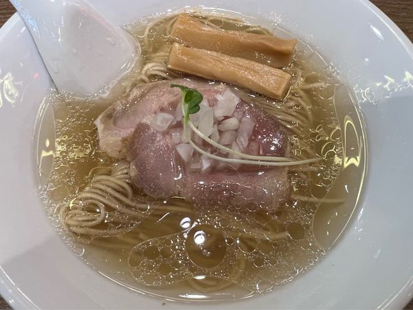 「蛤の塩らぁ麺」@RAMEN and TSUKEMEN Number.6の写真