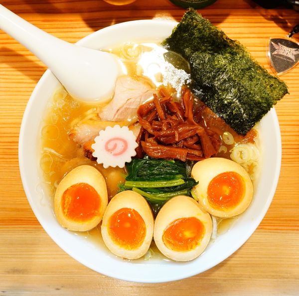 「しおラーメン＋味玉玉＋COEDO毬花」@オランダ軒の写真