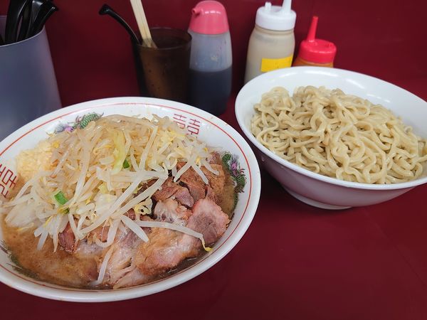 「つけ麺 【 ｼｰｸﾜｧｰｻｰ】+ 豚入り」@ラーメン二郎 相模大野店の写真