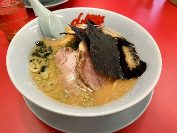 「しょうゆ チャーしゅ〜」@ラーメン山岡家 焼津店の写真