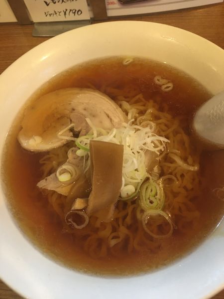 「醤油らーめん　740円」@手打ちらーめん はやぶさの写真