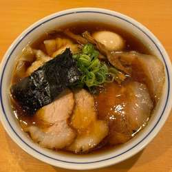 醤油特製らぁ麺