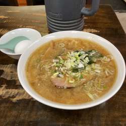 らーめん　800円